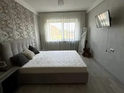 квартира за адресою Сірожупанників вул. (Валентина Сєрова), 28