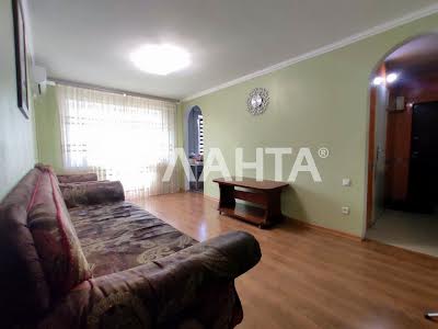 квартира за адресою Генерала Петрова вул., 33