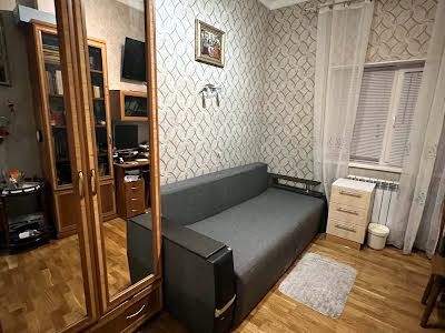 квартира по адресу с. Святопетровское, Грушевского ул., 5в