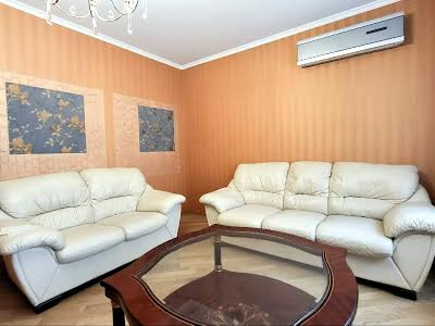 квартира за адресою Драгоманова вул., 31 Б
