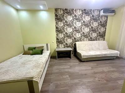 квартира за адресою Практична вул., 8