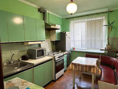 комната по адресу Евгения Патона ул., 2/2