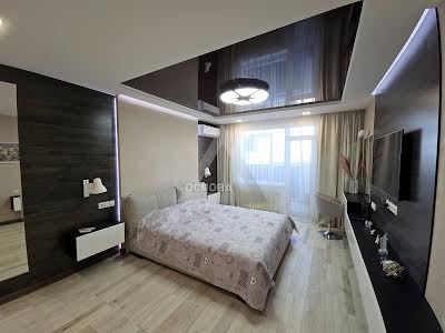 квартира за адресою Сергія Зорського вул. (Гагаріна), 3