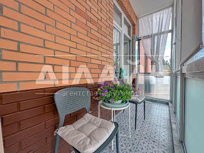 квартира за адресою Металургів просп., 8-А