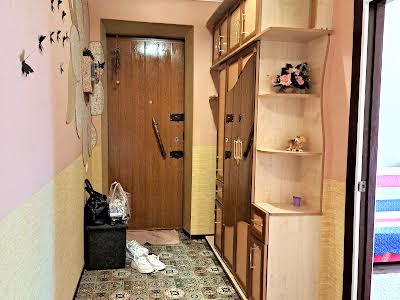 квартира по адресу Степана Тильгы ул. (Революційна), 14