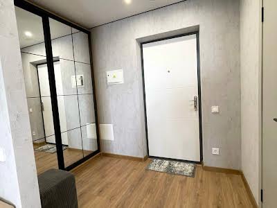 квартира за адресою Озерна вул., 27А