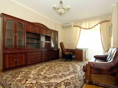 квартира за адресою Старонаводницька вул., 13
