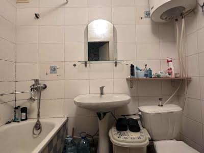 квартира по адресу Маршала Малиновского ул., 27