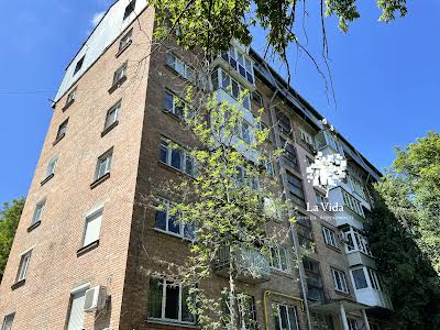 квартира за адресою Михайла Стельмаха вул., 6