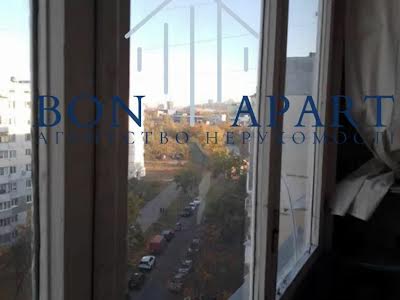 квартира за адресою Прирічна вул., 10