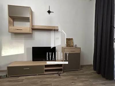 квартира за адресою Срібнокільська вул., 8