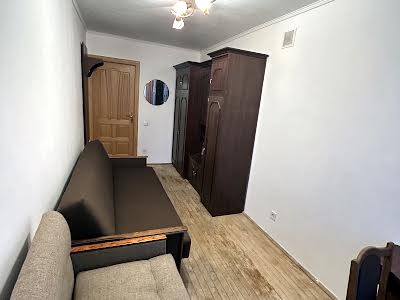 квартира за адресою Орлина вул., 8а