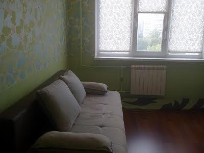 квартира за адресою Квітневий пров., 10