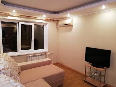 квартира за адресою Оболонський просп., 7-Б