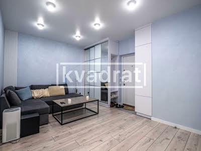 квартира за адресою Ревуцького вул., 40Б