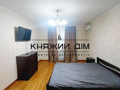 квартира за адресою Авіаконструктора Ігоря Сікорського вул. (Танкова), 1