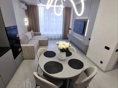 квартира за адресою Родини Крістерів вул., 16