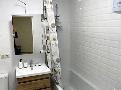 квартира по адресу Академика Заболотного ул., 15г