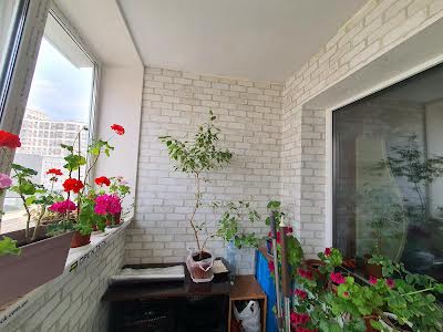 квартира за адресою Сергія Данченка вул., 3
