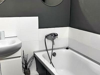 квартира за адресою Василя Симоненка вул., 105