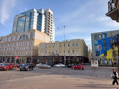 квартира за адресою Лисенка вул., 8