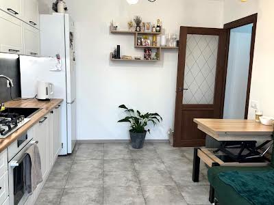 квартира по адресу Генерала Тарнавского ул., 7