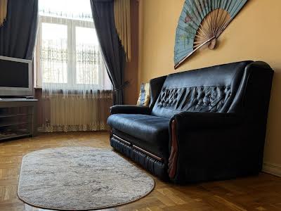 квартира по адресу Черновола просп. (700-летия Львова), 1
