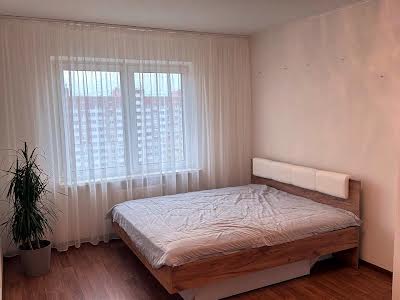 квартира за адресою Софії Русової вул., 7
