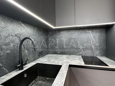 квартира за адресою Михайла Максимовича вул. (Онуфрія Трутенка), 32-Б