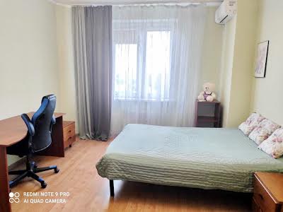 квартира за адресою Дмитрівська вул., 75