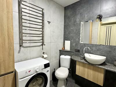квартира за адресою Теплична вул., 38