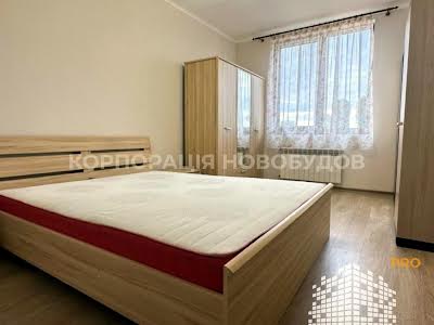 квартира за адресою Митна вул., 70