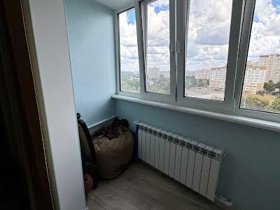 квартира по адресу Гвардейцев Широнинцев, 25