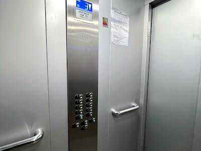квартира за адресою Героїв Небесної Сотні просп., 30/1