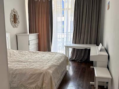 квартира за адресою Дегтярна вул., 7
