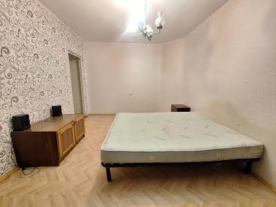 квартира за адресою Драгоманова вул., 17