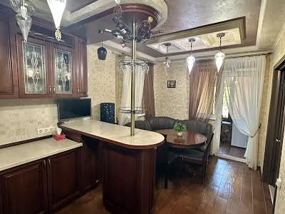 квартира за адресою Героїв Крут вул. (12 Квітня), 78