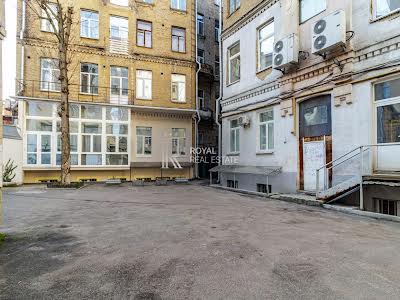 квартира за адресою Велика Житомирська вул., 13