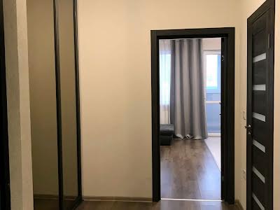 квартира за адресою Сім'ї Кульженків вул. (Петра Дегтяренка), 37