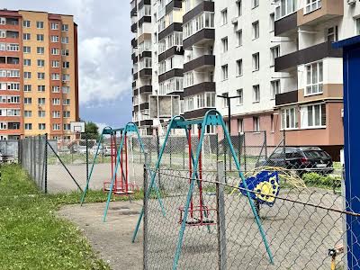 квартира за адресою Нижня Берегова вул., 2/2є