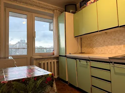 квартира за адресою Калинова вул., 82-Б