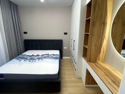 квартира за адресою Драгоманова вул., 31-А