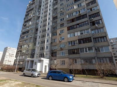 квартира по адресу Ларисы Руденко ул., 13