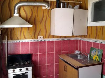 квартира за адресою Сірожупанників вул. (Валентина Сєрова), 30-Б
