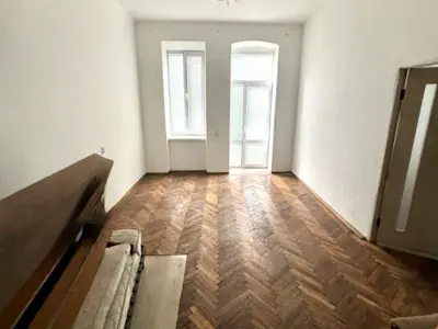 квартира за адресою Хмельницького, 62