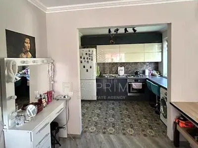 квартира за адресою Празька вул., 32