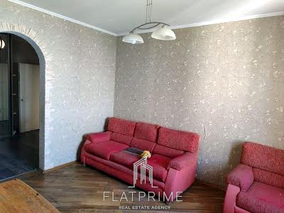 квартира за адресою Анни Ахматової вул., 19