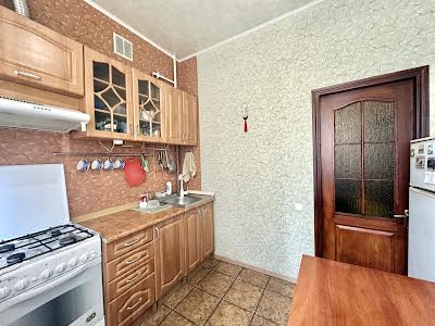 квартира за адресою Сталеварів вул., 26