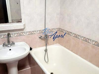 квартира за адресою Митрополита Василя Липківського вул. (Урицького), 32