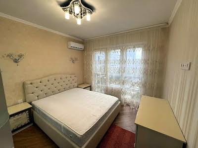квартира за адресою Бориса Гмирі вул., 18